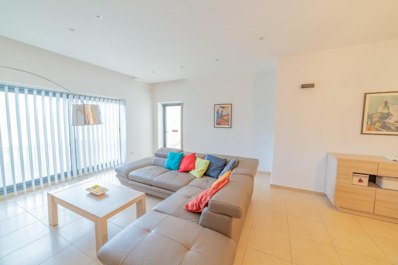 Luxury Seaview & Pool-Hosted By Sweetstay Mellieħa Exterior foto
