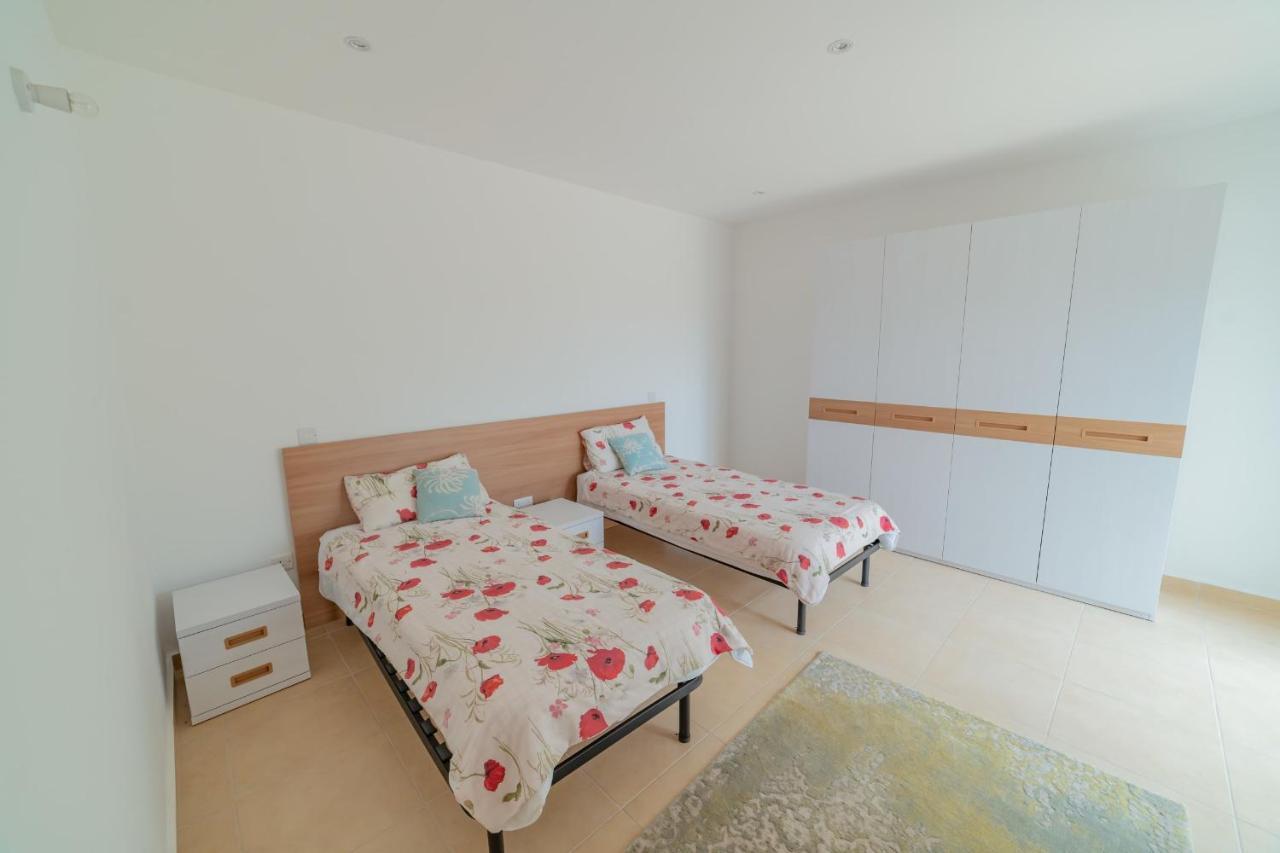 Luxury Seaview & Pool-Hosted By Sweetstay Mellieħa Exterior foto