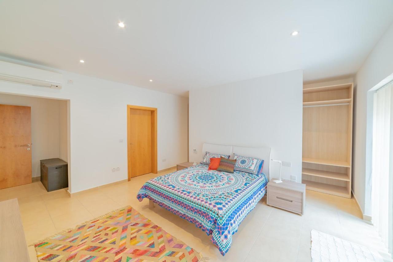 Luxury Seaview & Pool-Hosted By Sweetstay Mellieħa Exterior foto