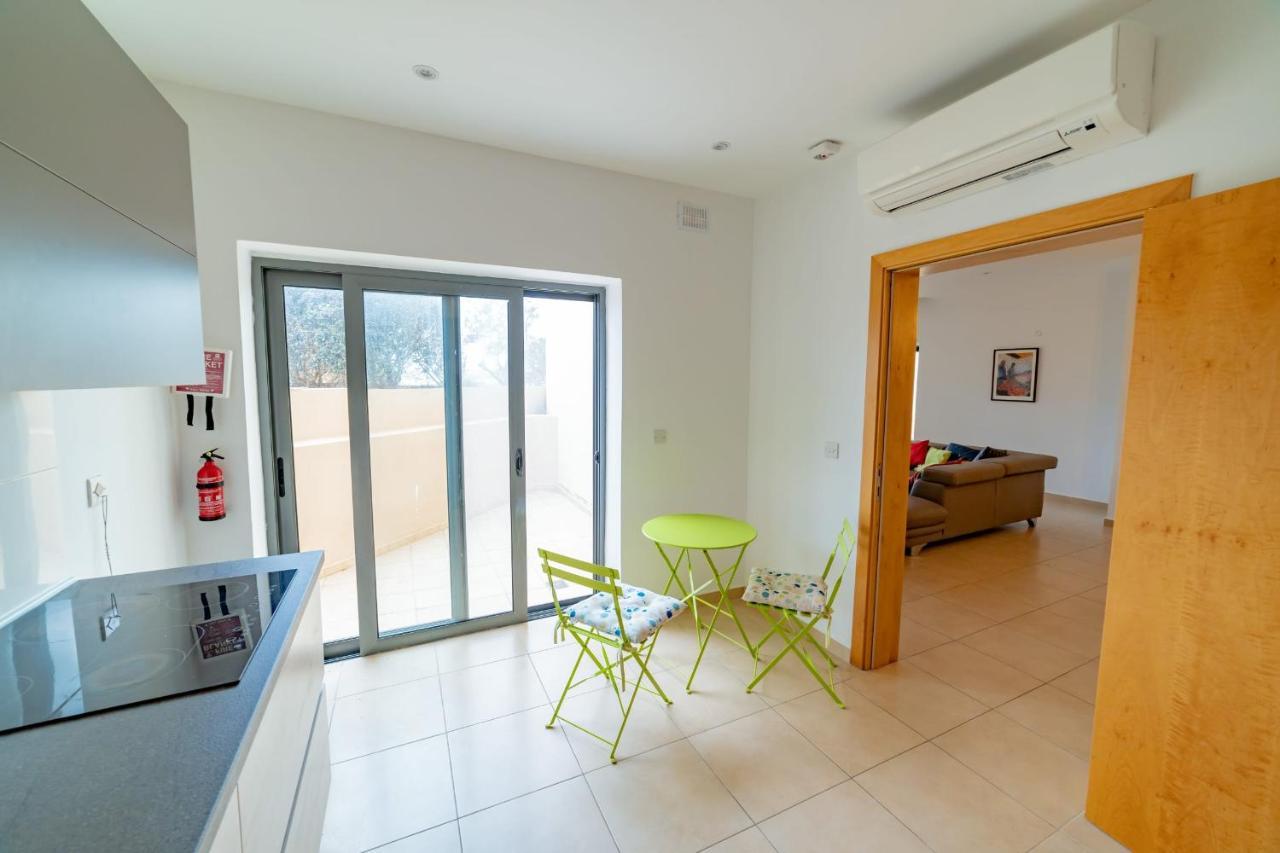 Luxury Seaview & Pool-Hosted By Sweetstay Mellieħa Exterior foto